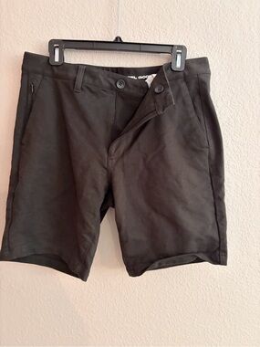 True Classic Men’s Black Shorts Size 33